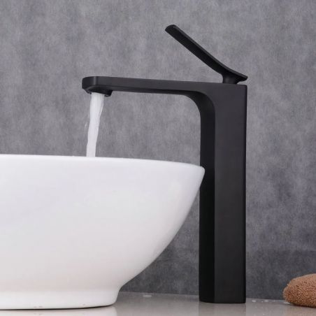 Baterie lavoar EGO-SON BLACK, design minimalist, Negru mat, aerator, montaj pe blat Baterie lavoar EGO-SON BLACK, design minimalist, Negru mat, aerator, montaj pe blat
