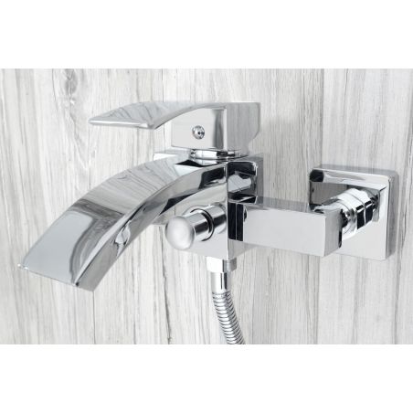 Baterie cada Enzo , montaj pe perete,tip cascada , finisaj crom, design deosebit