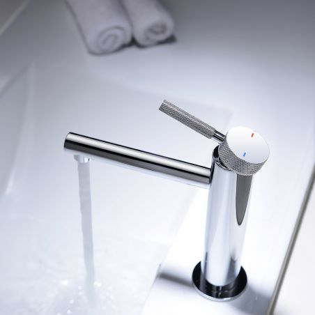 Baterie lavoar EGO-Tiona Chrome, montaj pe lavoar, finisaj Crom, perlator aer, design deosebit