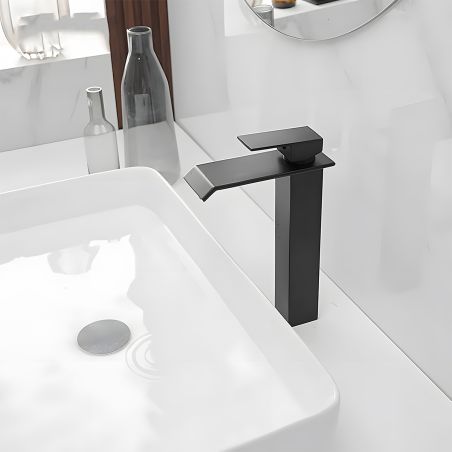 Baterie lavoar, tip cascada, inaltime 30 cm, montaj pe blat, Negru Mat, Avira