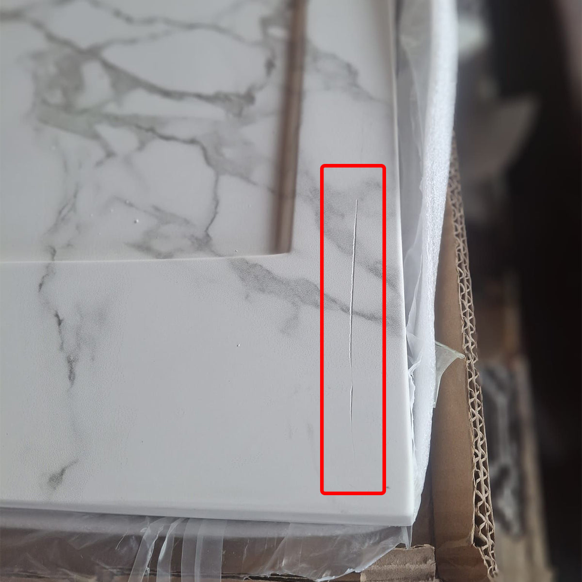 Cadita de dus, Alb Resigilat, finisaj Carrara Arabescato, compozit, inaltime 2.5 cm, dimensiuni 140x90 cm, decupabila, Antonio