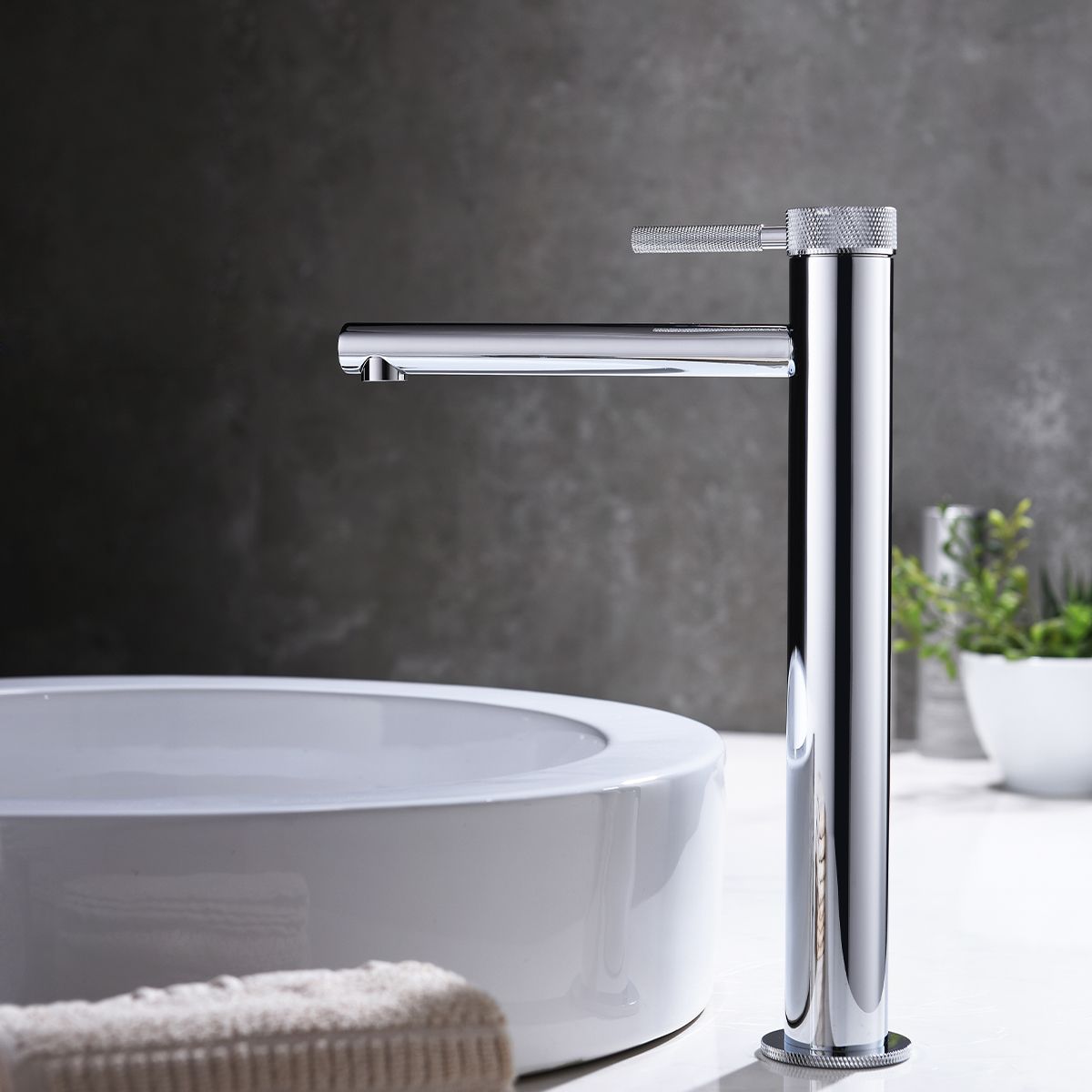 Baterie lavoar EGO-Tiona Chrome High, montaj pe blat, finisaj Crom, perlator aer, design deosebit