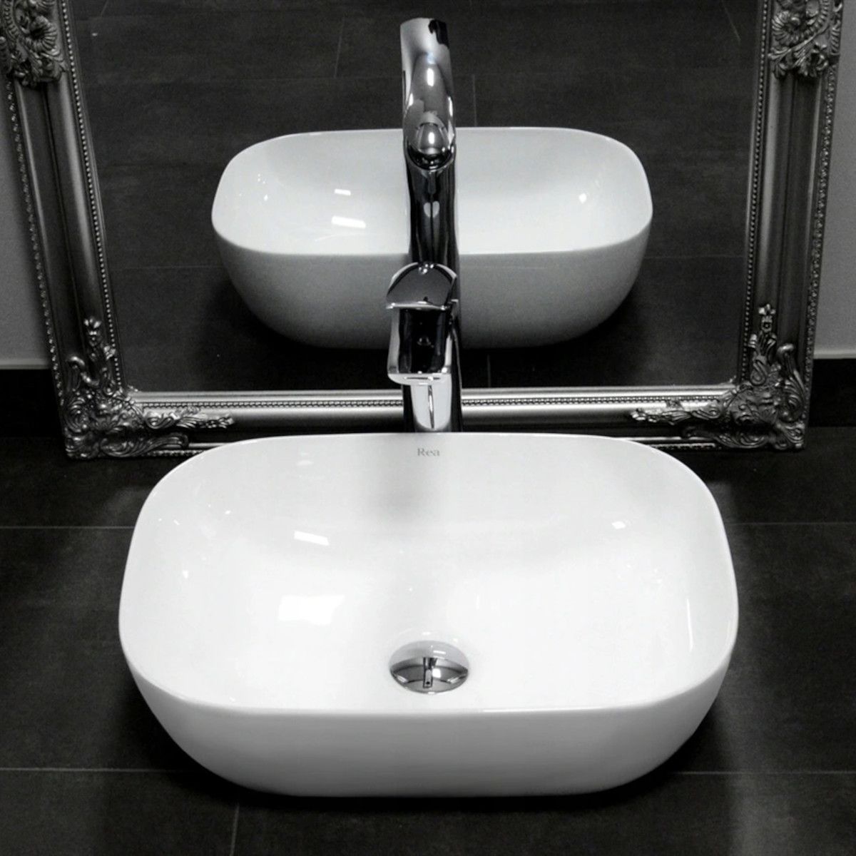 Lavoar REA Belinda Mini, Alb, 36x25 cm, montaj pe blat, ceramica sanitara