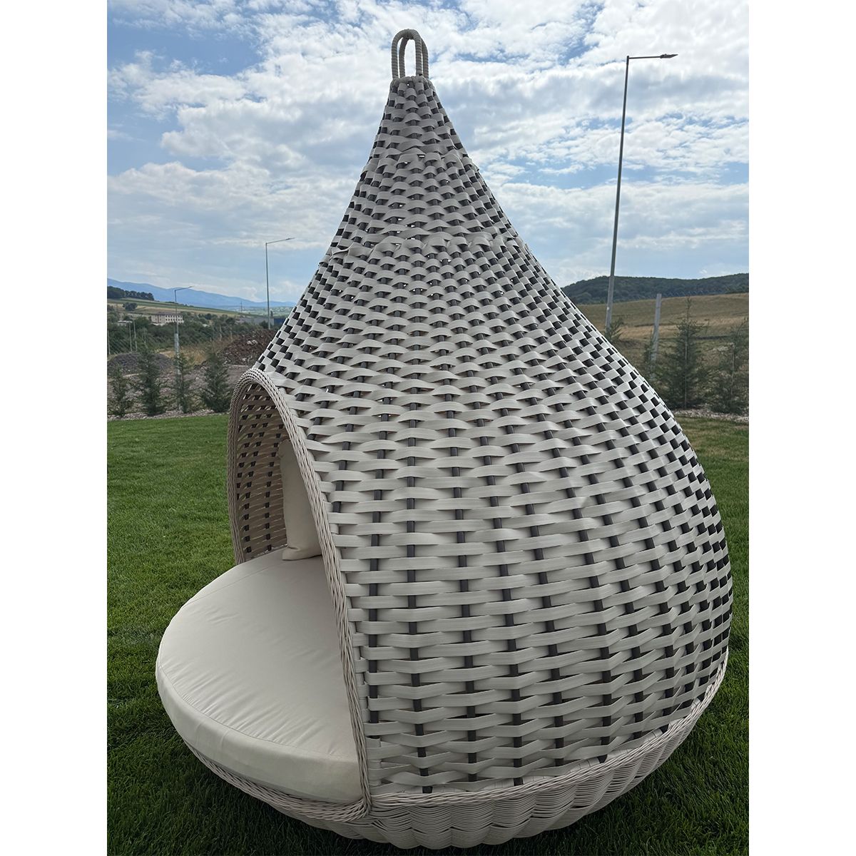 Pat exterior tip cuib, gradina terasa, 10 perne, aluminiu, impletitura din ratan, diametru 180x220 cm, Rustica