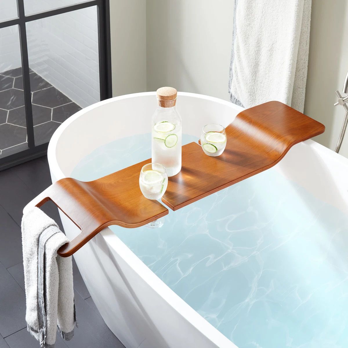 Tava pentru cada Vasco, 100x25x1.5, finisaj Luxury lemn multistrat, lemn stejar, waterproof, Culoare Nuc
